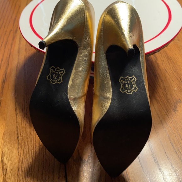 Gold 3” Pumps. Just in time for Holiday parties. - Picture 5 of 6